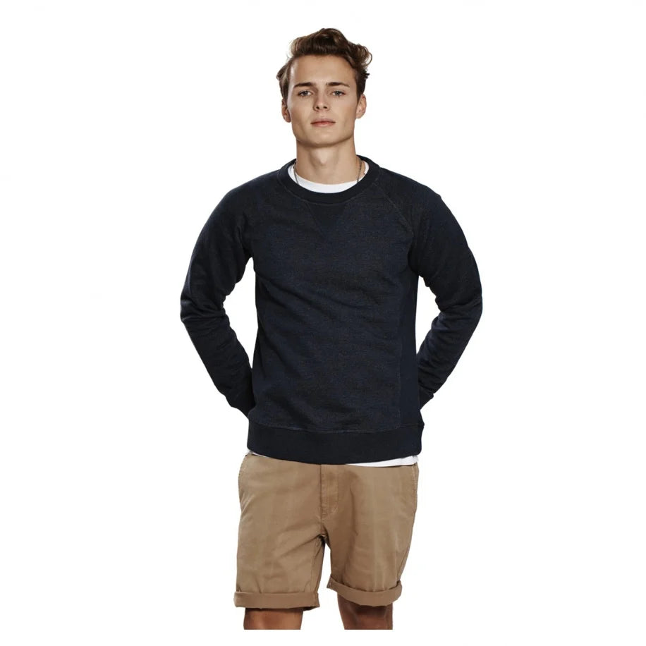 THE CREW-NECK UNISEX SWEATER